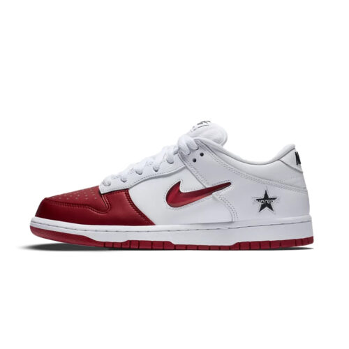 Dunk Low SB x Supreme 'Red'