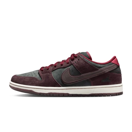 Dunk SB x Riot Skateshop