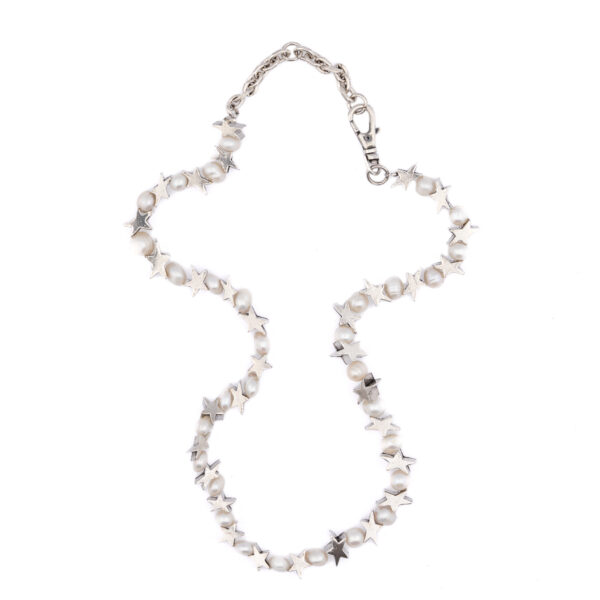 Twojeys: Pearls Between Icons Necklace