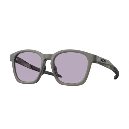 Oakley Shackle